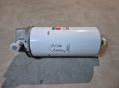 NEW FLEETGUARD FS1041
