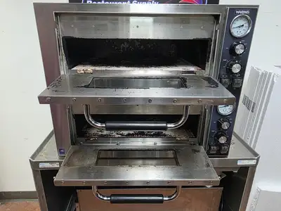 Used Waring Used Waring WPO750 Double Deck Countertop Pizza Oven Independent Chambers - 240V Pizza Equipment Illinois US | Falcon Restaurant Supply #1373554