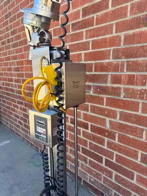 Used SHARPE MIXERS SSG-050VF PORTABLE MIXER 350 RPM W/ VFD, 1/2 HP MOTOR, TWO IMPELLERS Portable Mixers California US | Equipment Lab #1372907