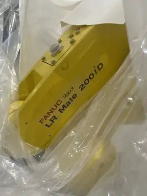 New | in-Stock FANUC Compact 6-Axis Robot LR Mate 200iD, 717mm Reach 25kg Robots Michigan US | Maverick Industrial Sales #1393183