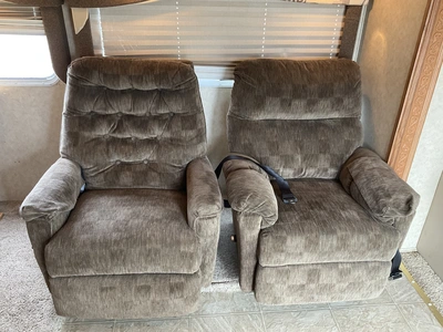 USED 2006 JAYCO GREYHAWK 31