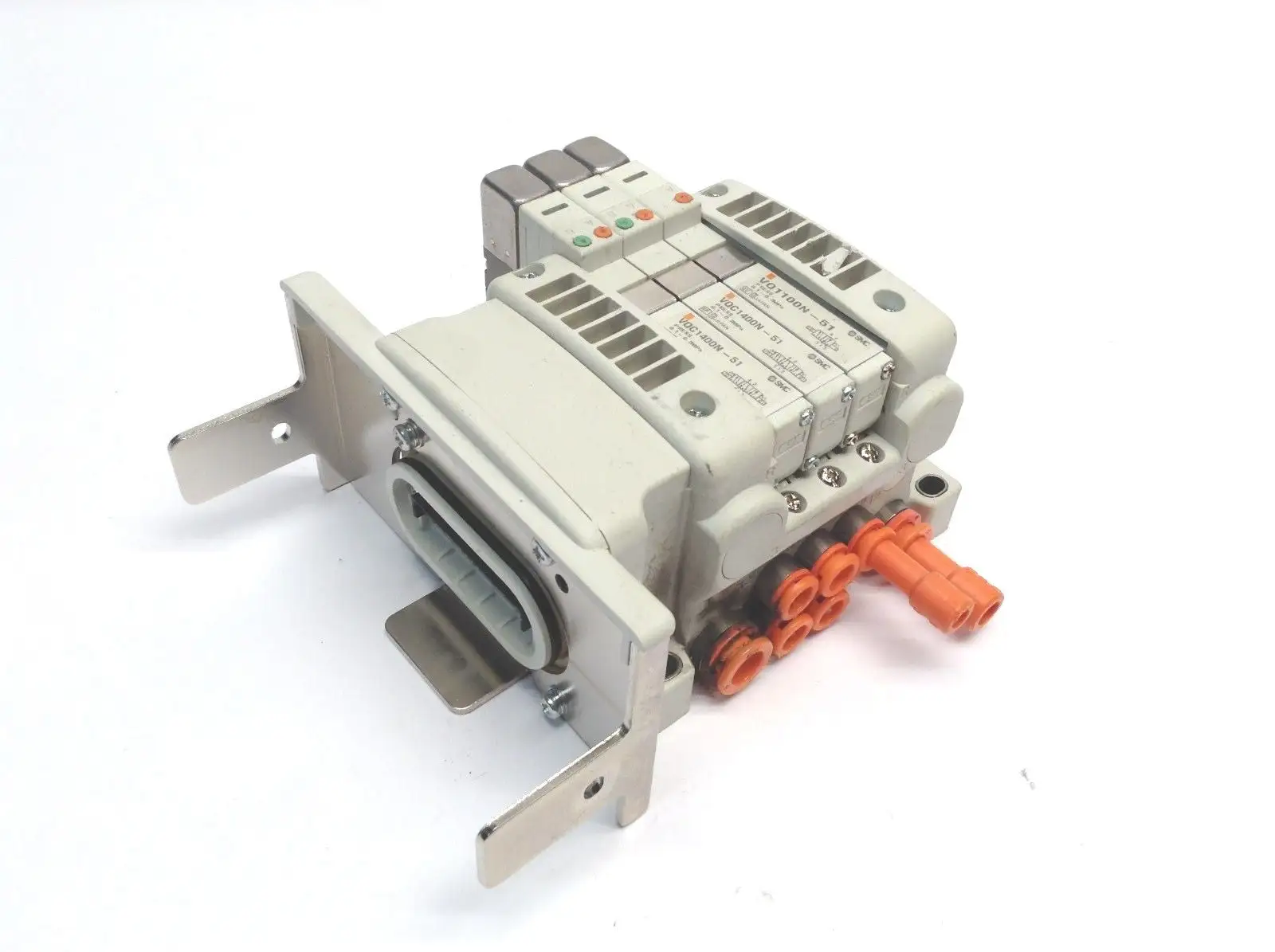 USED SMC PNEUMATIC SOLENOID MANIFOLD W/ D SUB CONNECTOR
