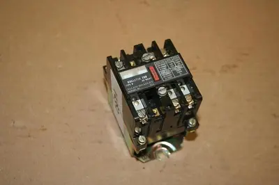 USED ALLEN BRADLEY 700-N200A1 SER C