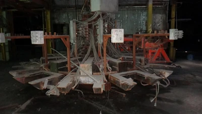 Guide Engineering 12 station carousel table