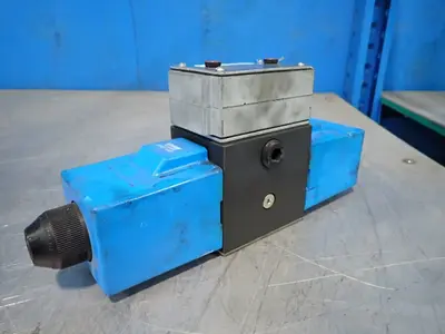 Used EATON VICKERS 02155807 DG4S4LW012NH61S471 Pumps Ohio US | HGR 24 #877671