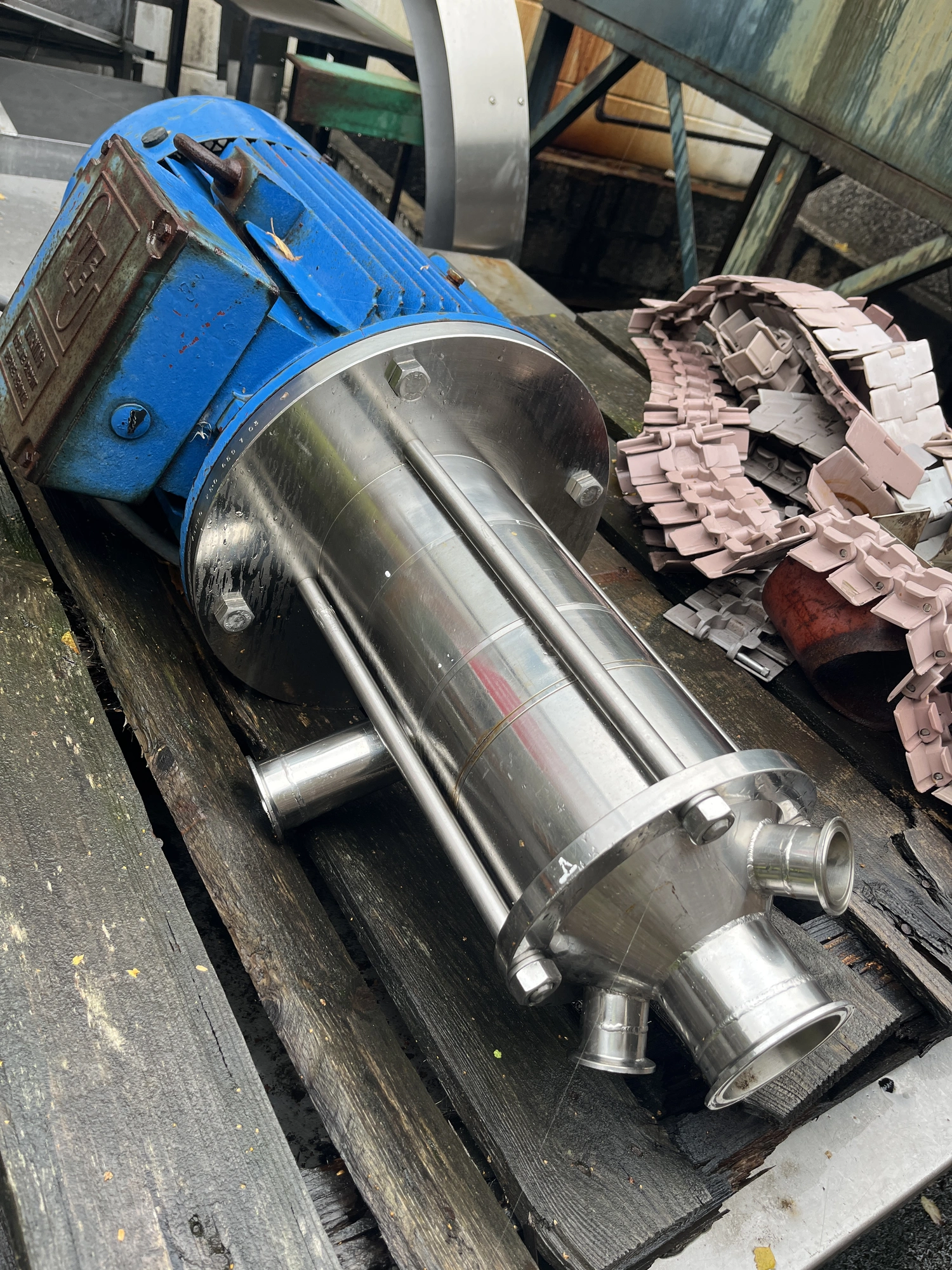 18.5/11 kw S/S Pentax type multi‐frequency high shear in line mixer