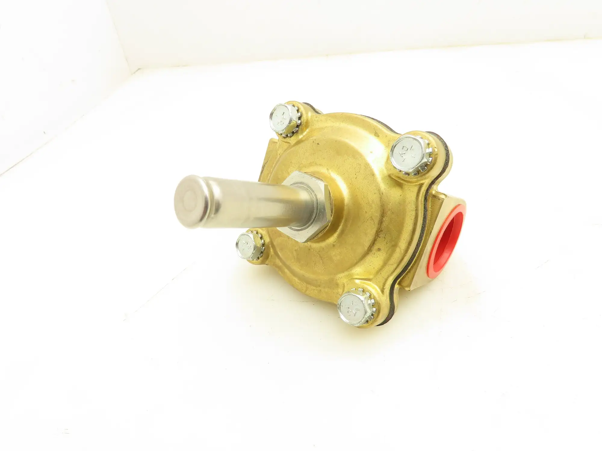 ASCO 2-Position, Normally Closed 1" Solenoid Valve Female 0.625"dia 2" Shaft