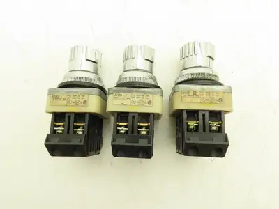 Fuji Electric Pushbutton Selector Pilot Light Alarm Buzzer Mixed Lot of 15