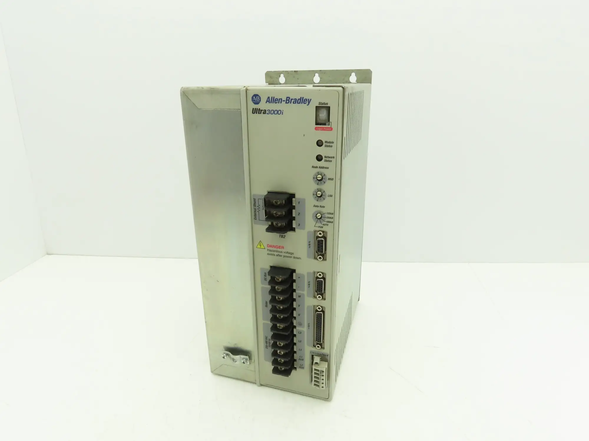 Allen Bradley 2098-DSD-HV100X-DN Ultra 3000 Servo Drive 3Ph Series B FW. V1.53