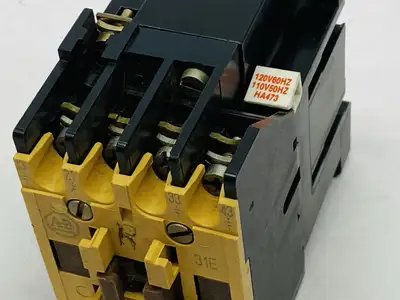 700-F310A1 | Allen Bradley  Ser B Control Relay 110/120V Coil - Used