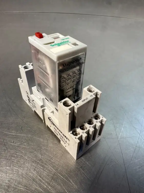 Used Schneider Schneider Relay 792XDXM4L-120A / 70-782E14-1 Base Relays & Switches South Carolina US | Palmetto Automation #1161688