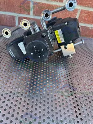 USED 6 ITT PURE FLO ADVANTAGE STAINLESS STEEL DIAPHRAGM VALVE W/1/2" SANITARY FITTING
