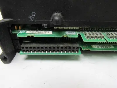 GE Fanuc IC660EBD024F Electronic Module 12-24VDC 32 SRC