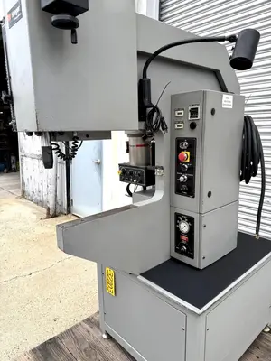 Used HAEGER 824 Insertion Machines Ohio US | CW WOOD MACHINERY #1407271