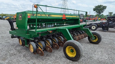 USED JOHN DEERE 750