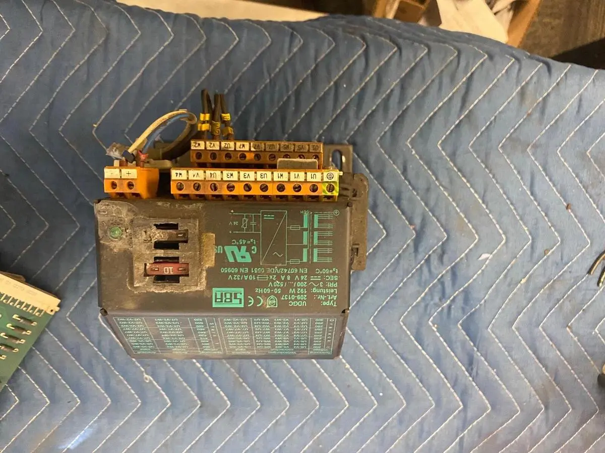 SBA 209-0137 Type UDGC Multi Tap Transformer 200/520VAC 24VDC Sec. 192W 10A 3Ph
