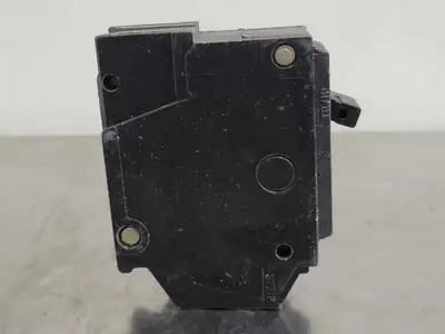 Used GENERAL ELECTRIC THQL130 Switchgears British Columbia CA | Lenmark #244766