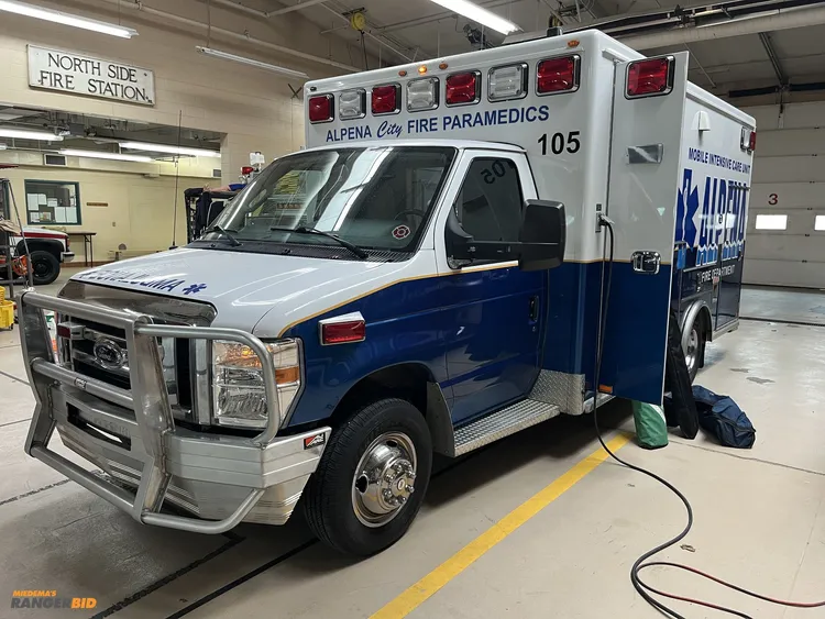 Used 2019 FORD E-450 Misc Trucks Michigan US | Miedema Asset Management Group #1097777