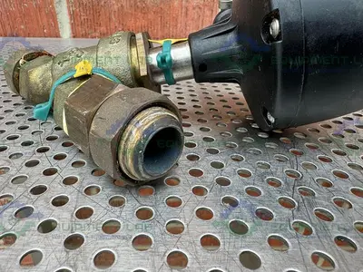 USED GEMU 554/20/D195-1-1-A154 PNEUMATIC ANGLE SEAT GLOBE VALVE