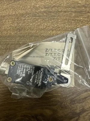New | in-Stock SCHMERSAL T5C 235-02Z Miscellaneous Equipment (Electrical & Power) Ohio US | Surplus Asset Holdings #1243805