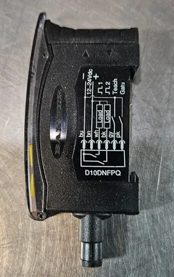 Banner D10DNFPQ Photoelectric Sensor 12-24VDC Loc5E-19