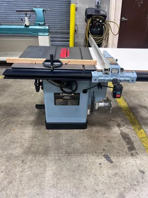 USED DELTA 10" Unisaw