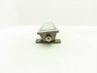 OC White LED-1936-24 Bar Light Power Supply 100-240VAC 1Ph 1.8A Magnet Mount