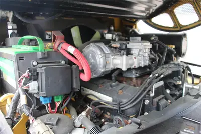 Used 2017 YALE GLP120VX Internal Combustion Forklifts: Pneumatic Tire Florida US | Truck and Van Outlet #1509244