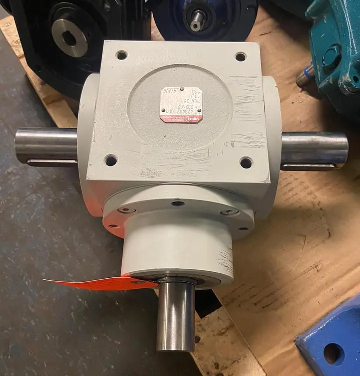 New | in-Stock VOGEL 423402-001 Gearboxes Ohio US | Surplus Asset Holdings #1208836