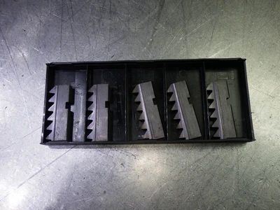 Advent Tool Carbide Thread Mill Inserts QTY5 ITH4015-4B7/45-15Z (LOC796)
