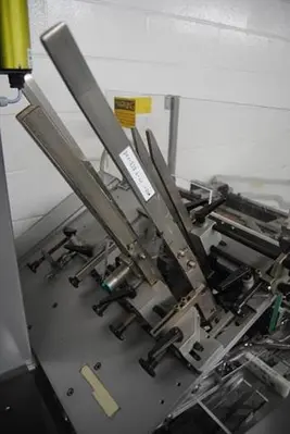 Uhlmann model C100 Cartoner with blister feed