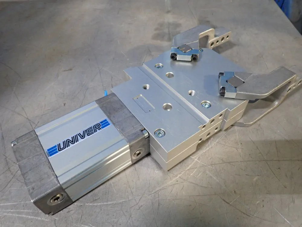 New | in-Stock UNIVER UDP 63 DCKN Pneumatic Cylinders Ohio US | HGR 24 #779167