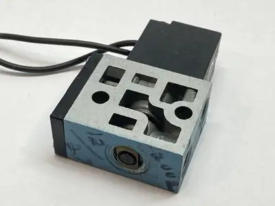USED MAC VALVES SOLENOID VALVE 12VDC 2.4W