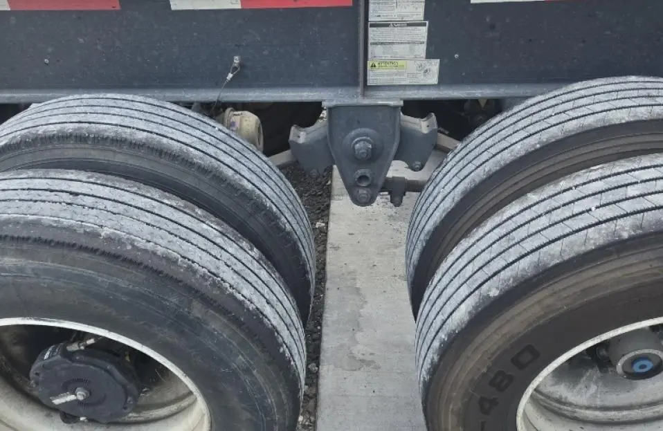 USED 2023 NATIONAL TRAILER 40NTM