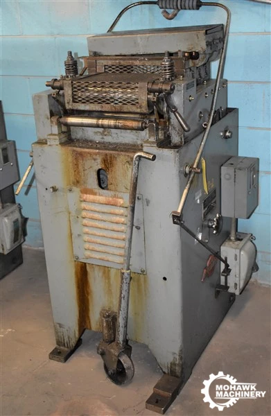 12" X 0.050" LITTELL "312-7PDL" 7-ROLL COIL FEED & STRAIGHTENER w/ADJUSTABLE STOCK THICKNESS - 10 to 60 FPM