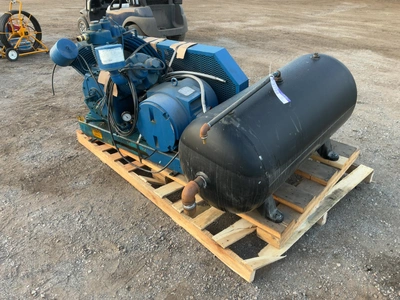 Used LEROI AIR COMPRESSOR 25 HP 880A HEAVY DUTY TWO STAGE RECIPROCATING 87.5 CFM AT 175 PSI Lubricated Reciprocating Air Compressors Michigan US | Miedema Asset Management Group #1761057