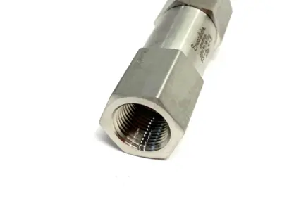 USED SWAGELOK STAINLESS STEEL POPPET CHECK VALVE, FIXED PRESSURE, 5PSI