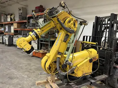 Used 2002 FANUC R-2000IA/165R Robots Michigan US | Aucto #1332264