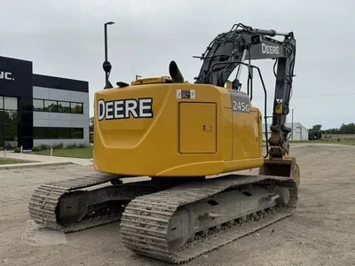USED 2014 JOHN DEERE 245G LC