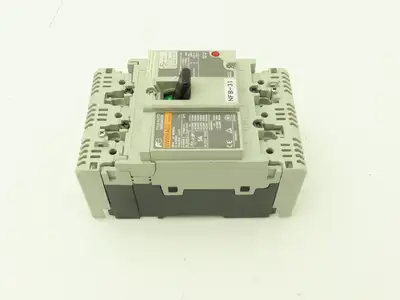 Fuji Electric BW50RAGU-3P005 3-Pole Auto Circuit Breaker 5A 500V 3Ph Lot of 9