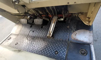 Nissan 8000 lb forklift