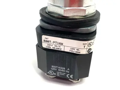 USED ALLEN BRADLEY SER. T ILLUMINATED PUSHBUTTON WHITE