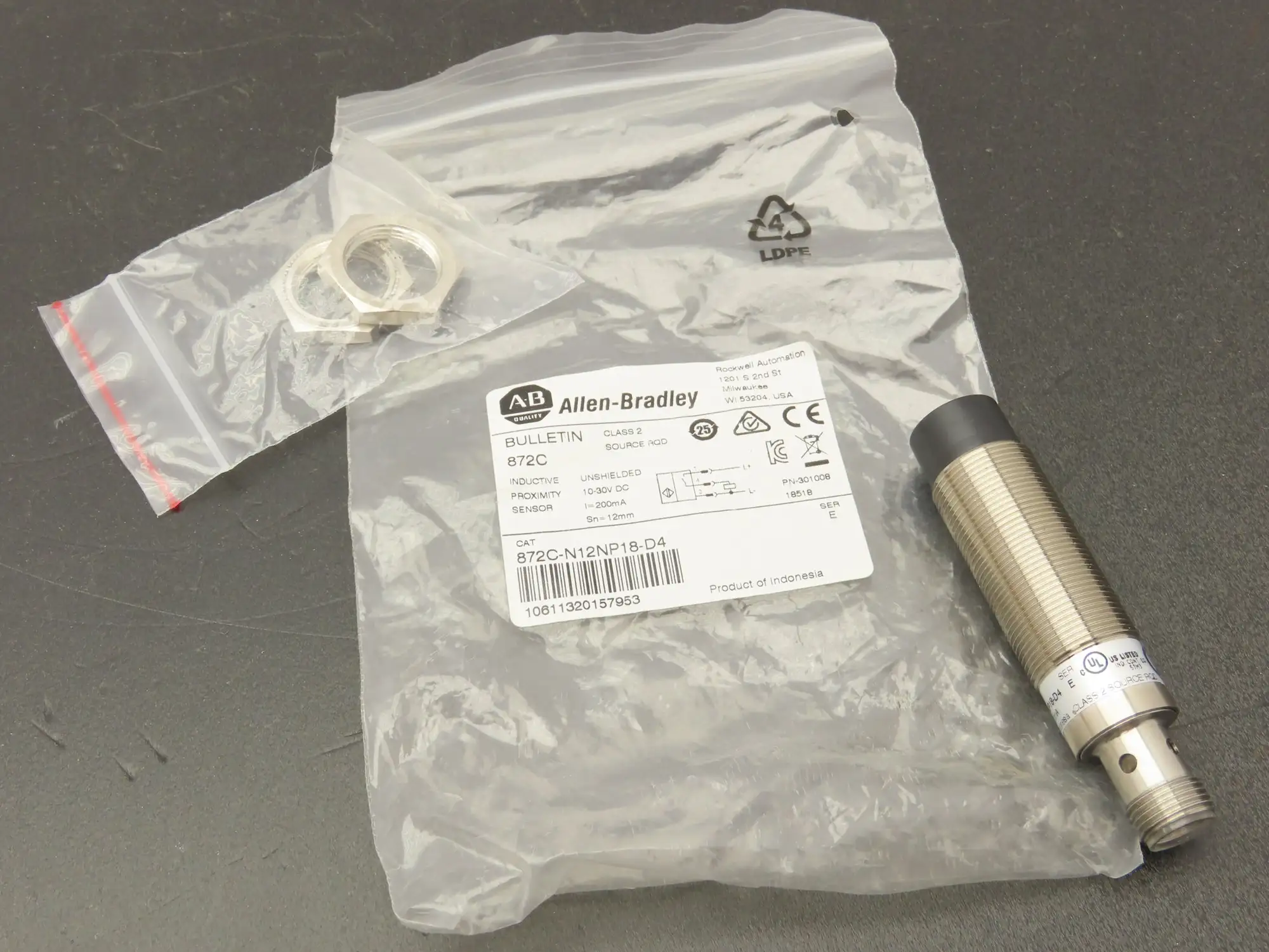 Allen Bradley 872C-N12NP18-D4 18mm Barrel Inductive Proximity Sensor 10-30VDC