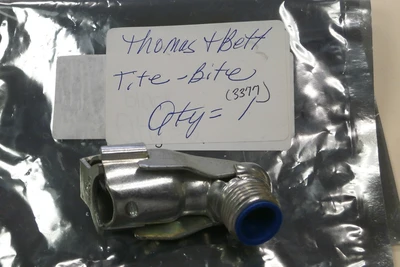 NEW Thomas & Betts 1/2"