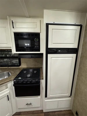 Used DUTCHMAN KOMFORT 3030QB Campers, Caravans, Motorhomes Oregon US | MachineryMax #1341169