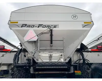 Used UNVERFERTH _UNKNOWN_ Dry Spreaders Iowa US | Keast Enterprises #1360460