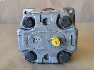 USED SAUER DANFOSS 121.19.018.00