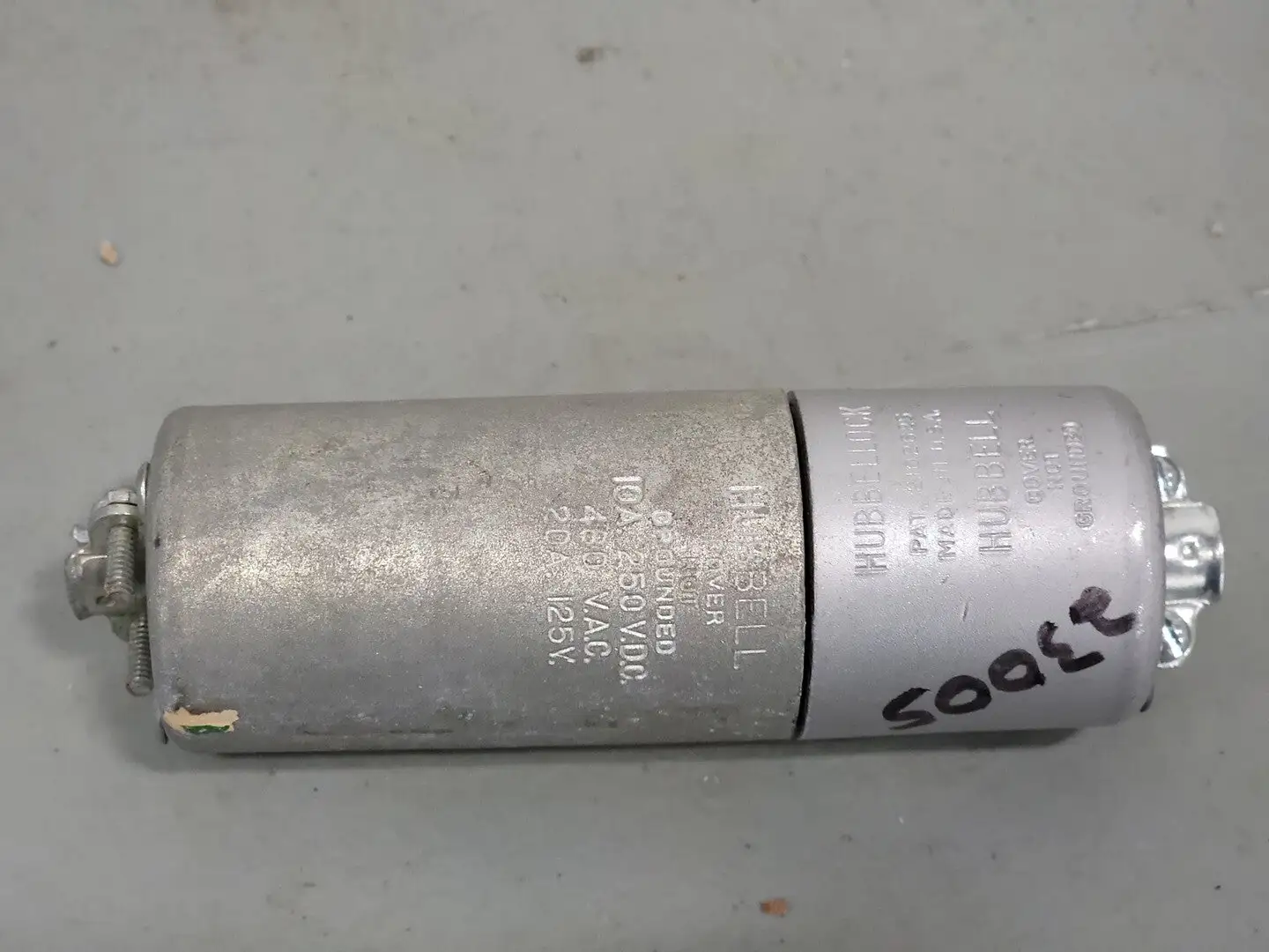 Cover Not Grounded 10A 250VDC/480VAC, 20A 125VAC