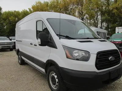 Used 2019 FORD TRANSIT 250 Vans Manitoba CA | Conquest Truck & Auto Sales #1508163