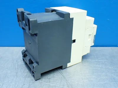 NEW SCHNEIDER ELECTRIC LAD4TBDL